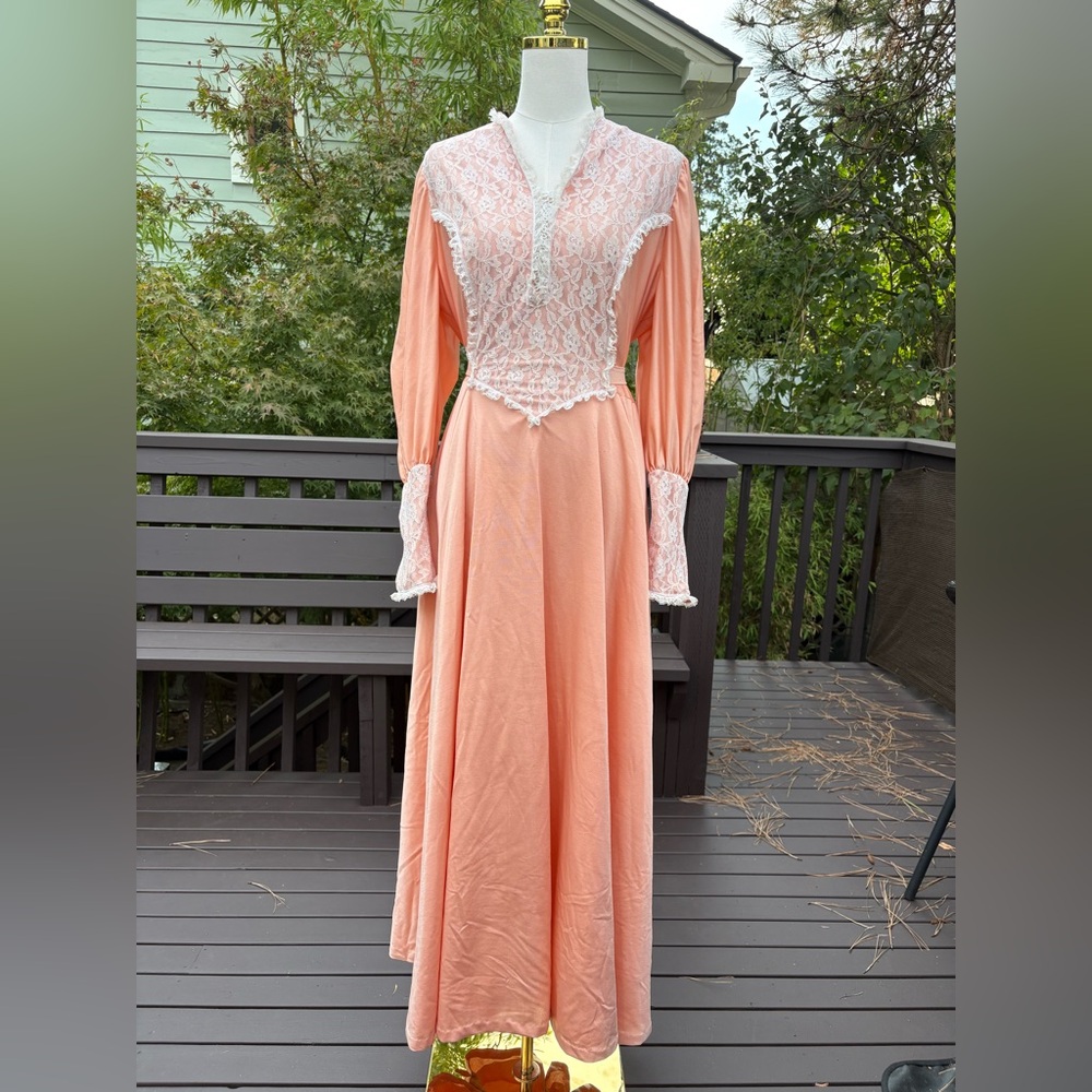 Vintage 70s Handmade Peach Gown - Picture 6 of 13